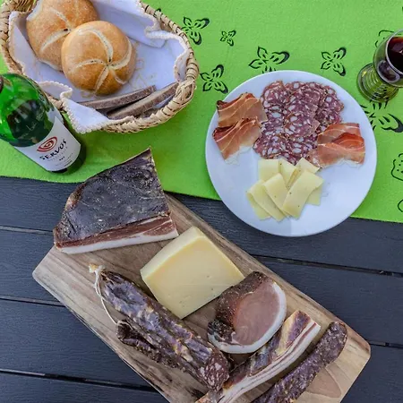 Bauernhof Oberloeffele Jenig