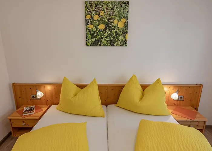 Апартаменты Bauernhof Oberloeffele *